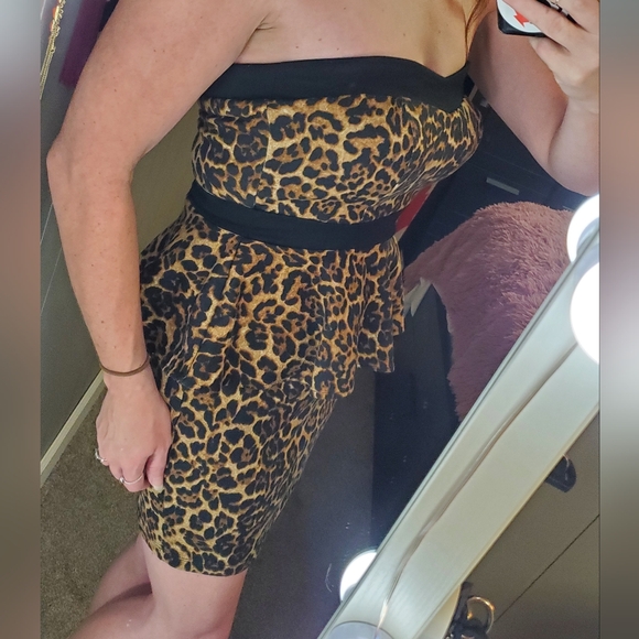 Leopard or cheetah animal print - strapless peplum babydoll flare dress - Small - Picture 3 of 8